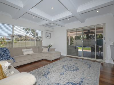7 Crosshill Green, Kinross
