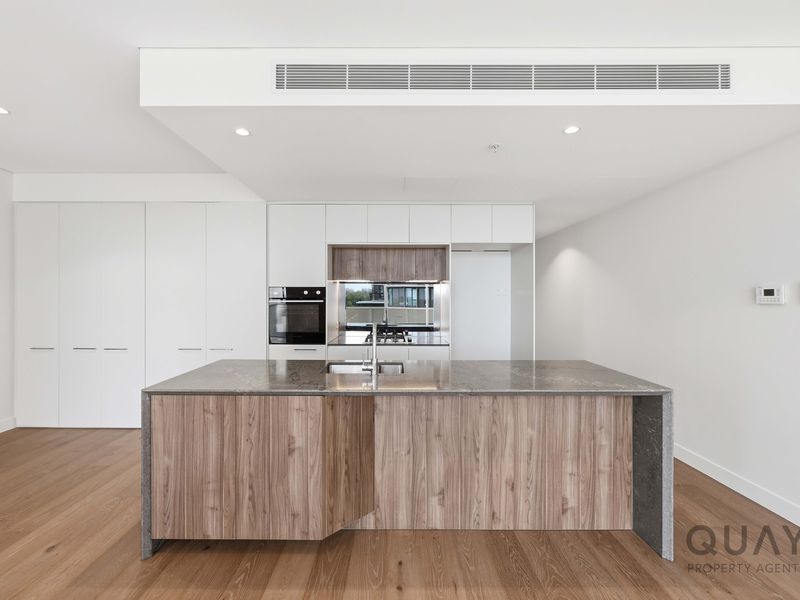 1111 / 21 Spurway Drive, Norwest