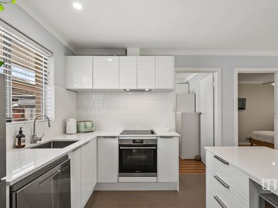 3 / 125 Hastings Street, Scarborough
