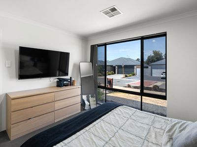 73 Pleasantview Parade, Baldivis