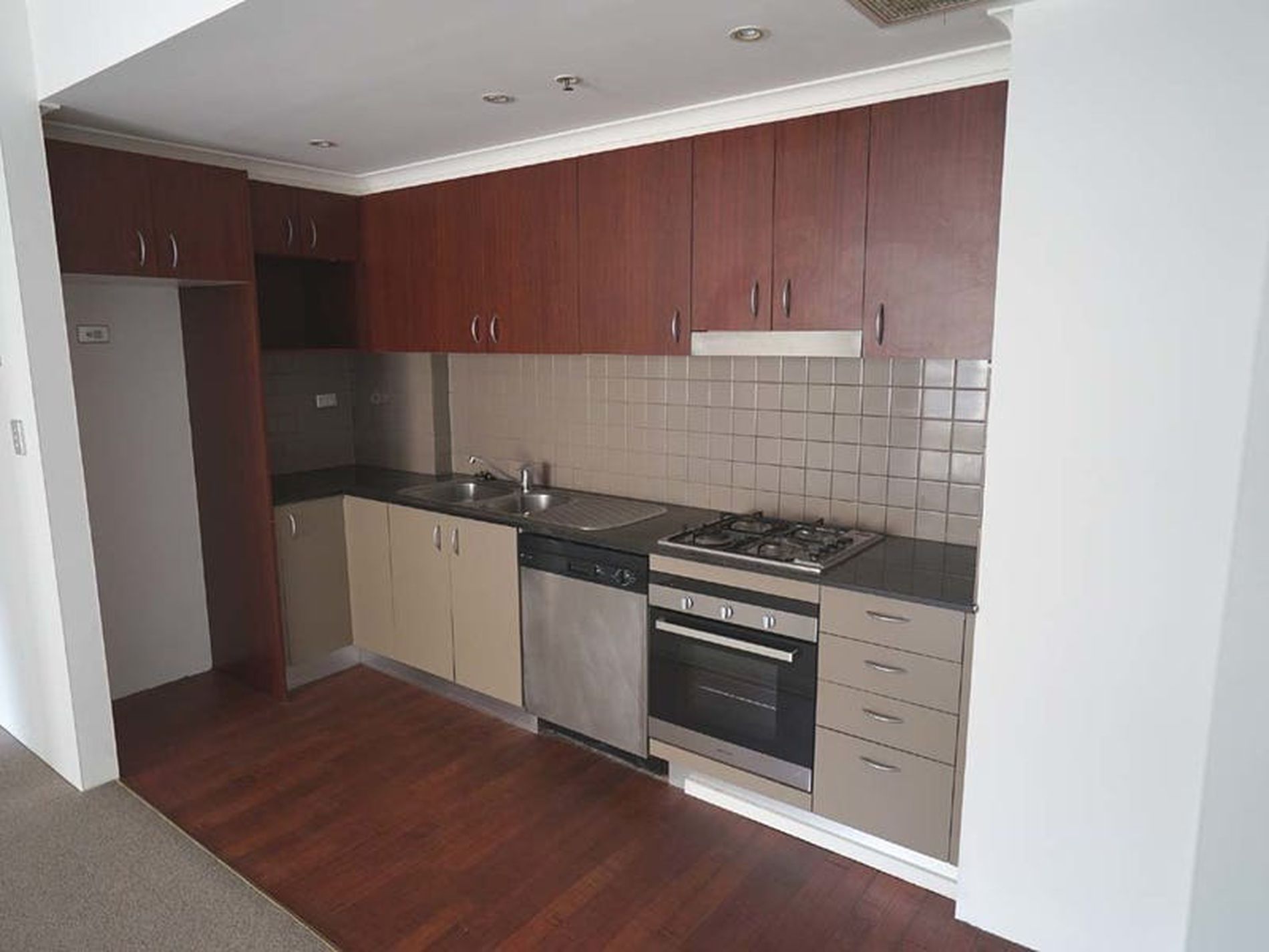 913 / 242 Elizabeth Street, Surry Hills