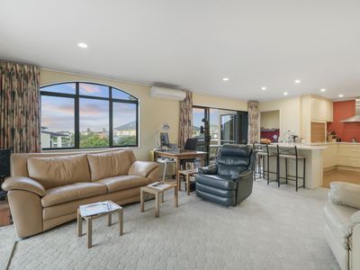 22 Beach Road, Te Atatu Peninsula