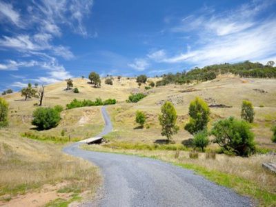 2735 Beechworth Road, Leneva