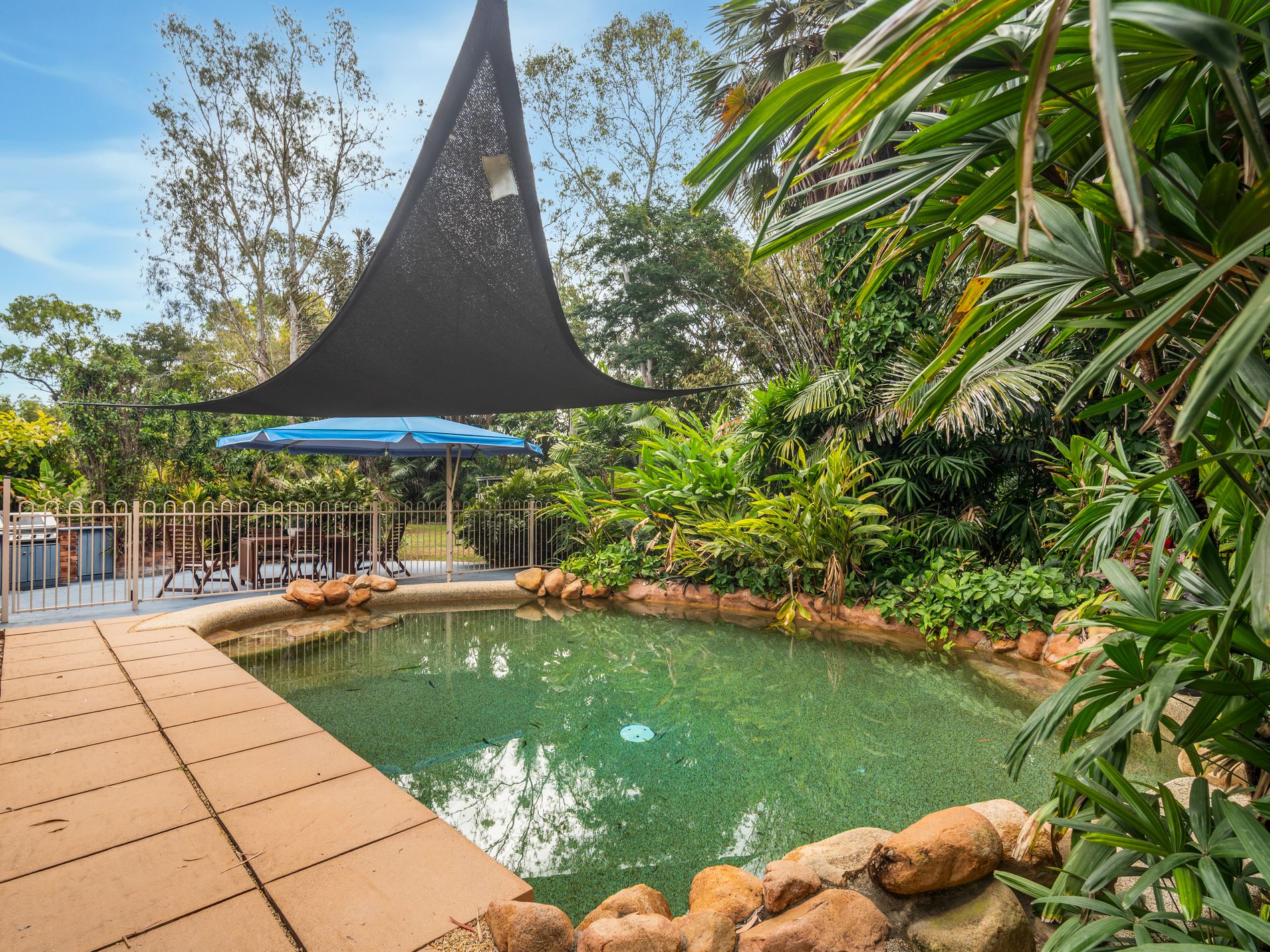 83 Gibraltar Road, Rangewood