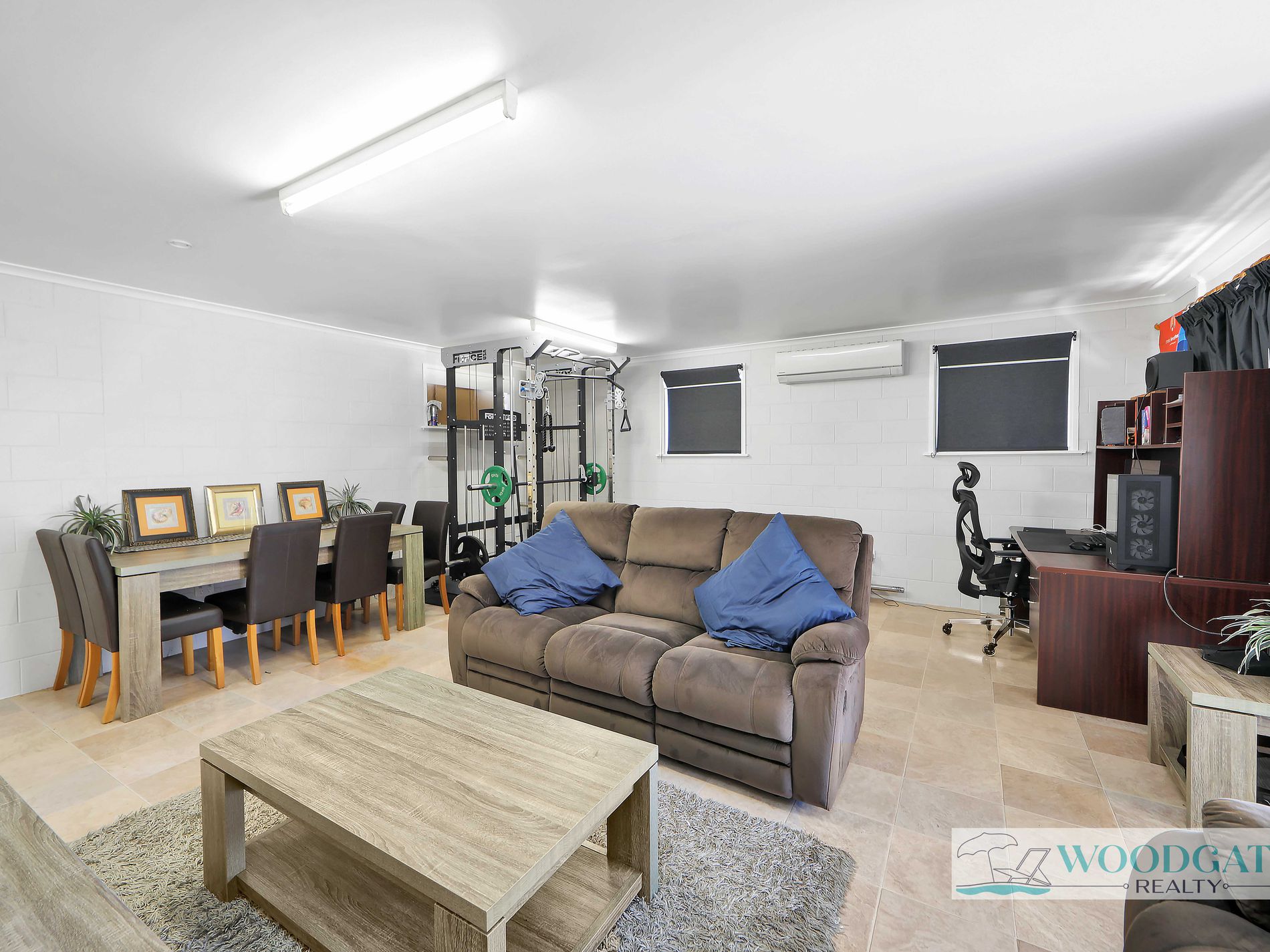 104 Esplanade, Woodgate