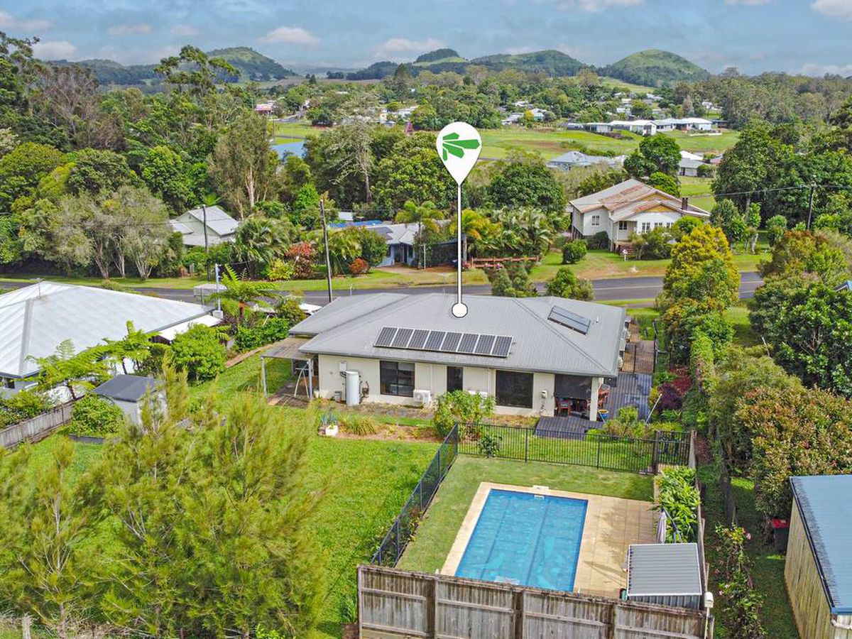 18 Barrine Road, Yungaburra