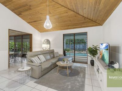 9 Mimosa Court, Annandale