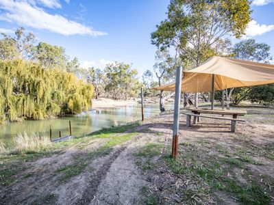 8687 Pretty Pine Road, Moulamein