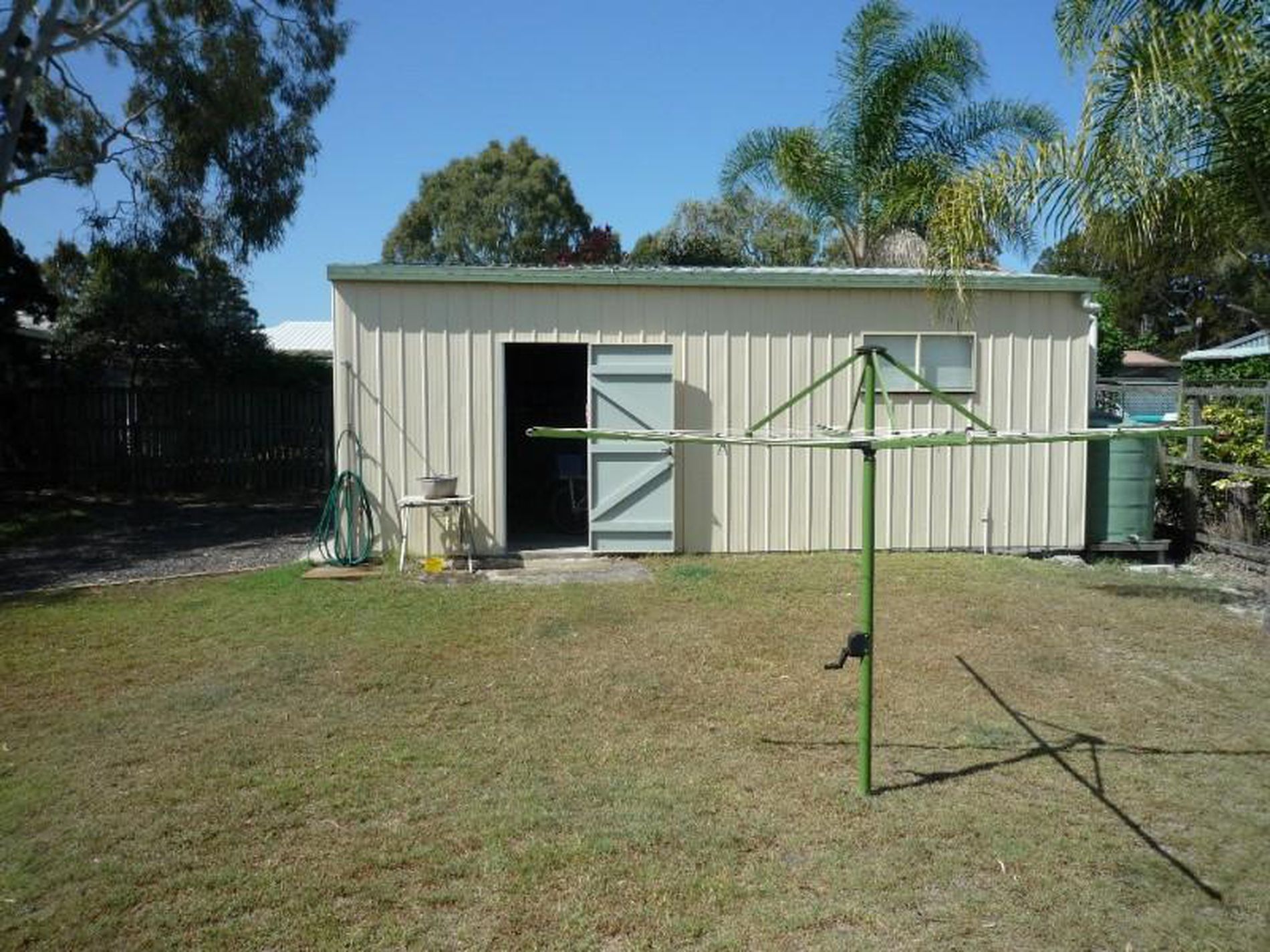 40 First Avenue, Woodgate