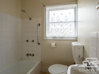 37 Lewis Street, Glen Innes