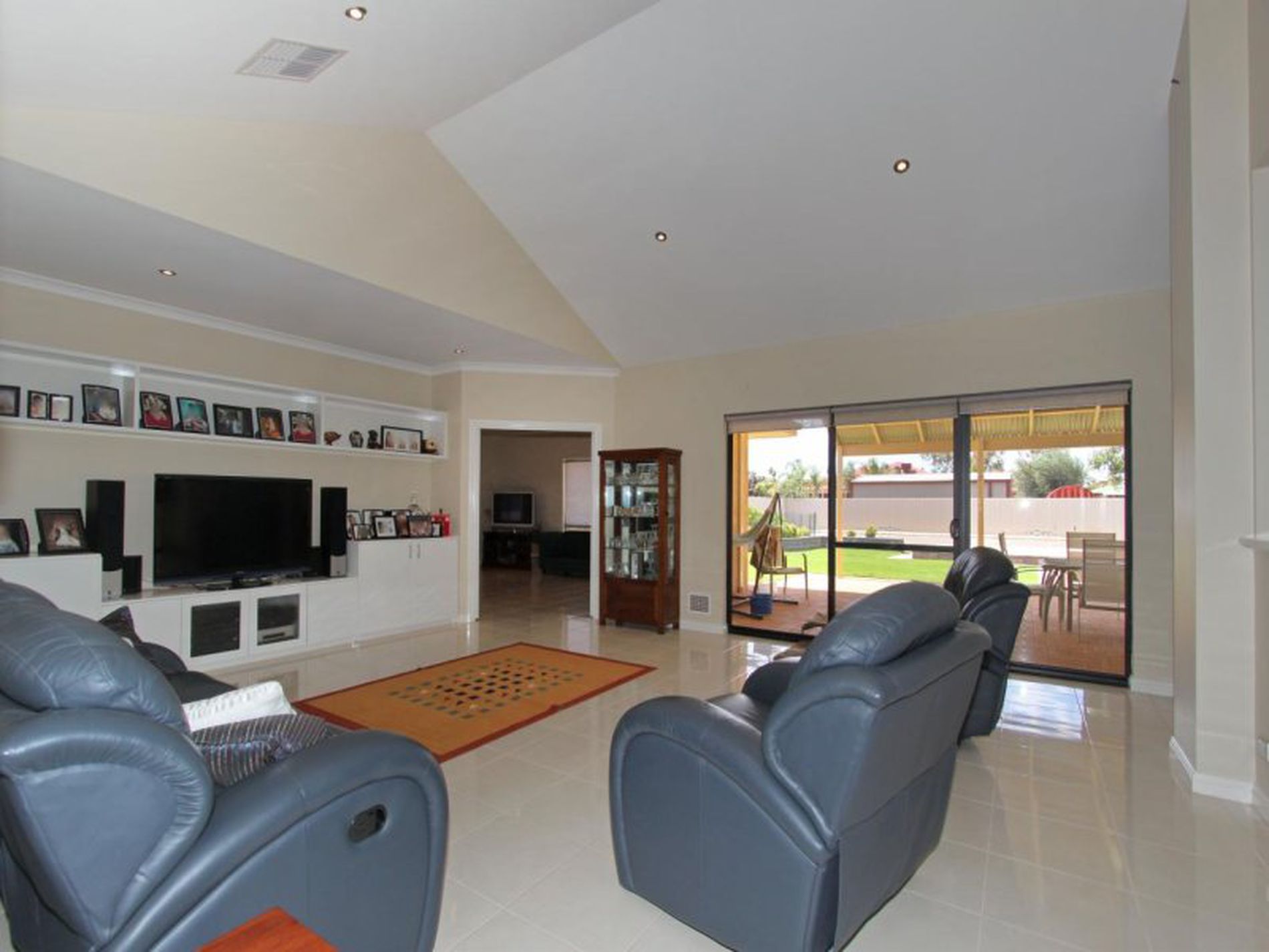 19 Gatacre Drive, Somerville