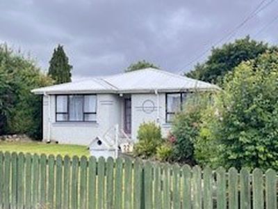 22 Constitution Avenue, Milton