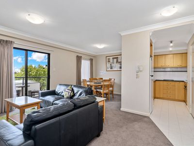 13 / 122 Mounts Bay Road, Perth