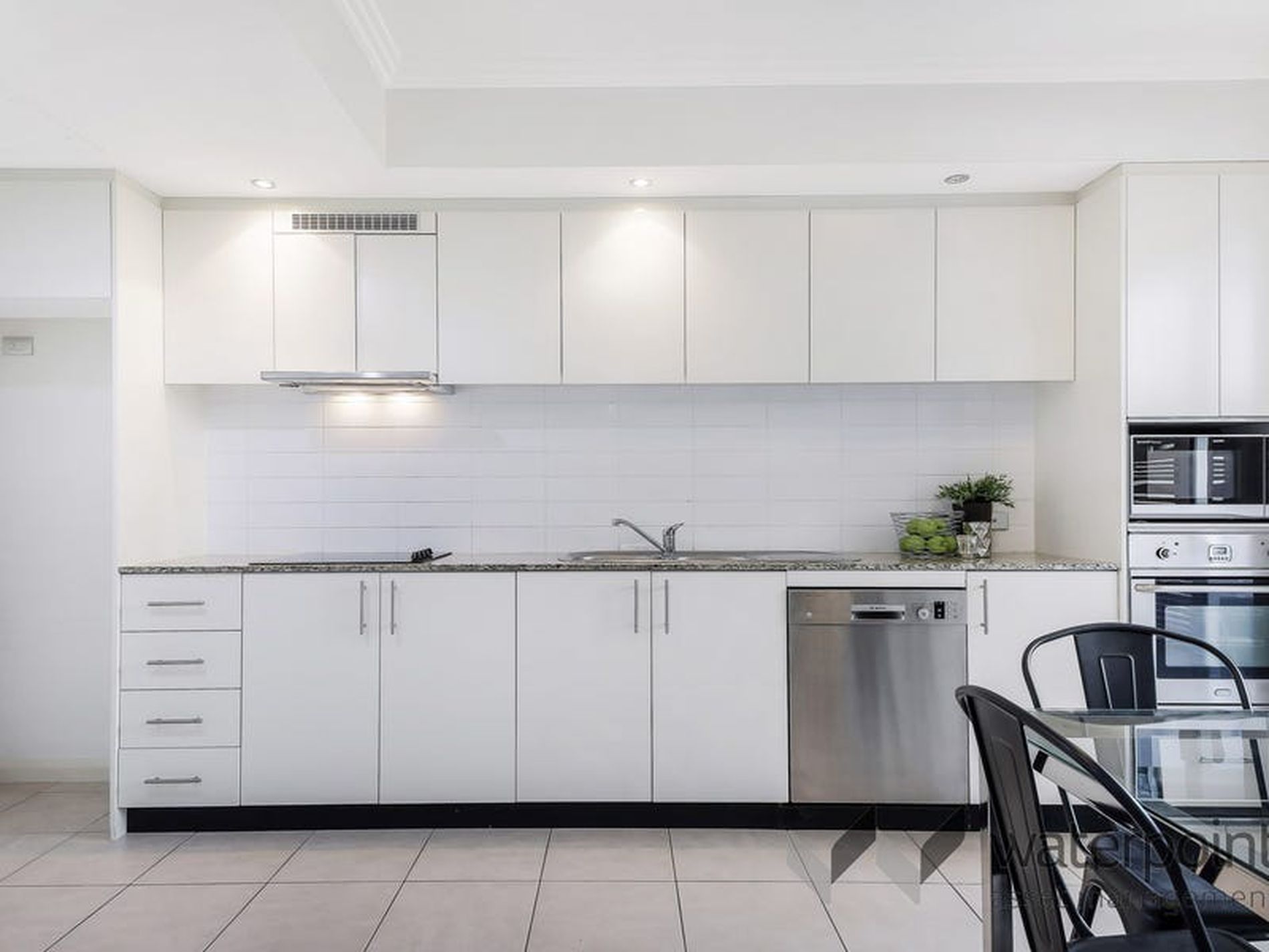 1A / 5 Bay Drive, Meadowbank