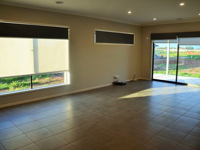 6 Broom Road, Aintree