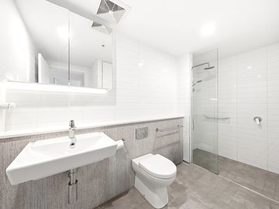 1106 / 95 Linton St, Kangaroo Point