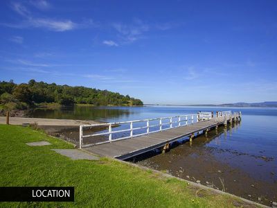 12 Lake Heights Road, Lake Heights