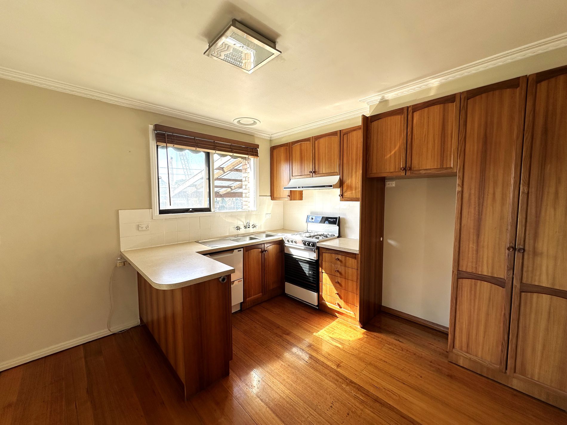 1 / 77 Greensborough Road, Macleod