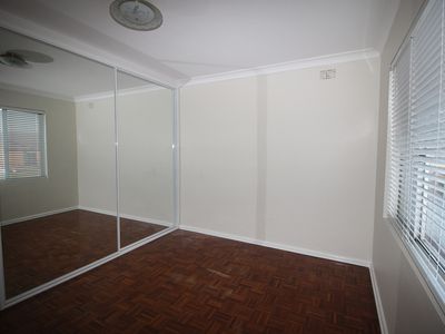 2 / 284 Cowper Street, Warrawong