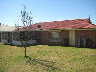 51 Cormorant Crescent, Dubbo