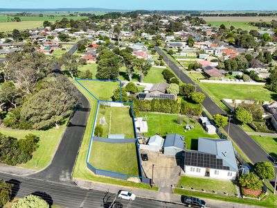 2 Hart Street & 34 McRostie Street, Millicent