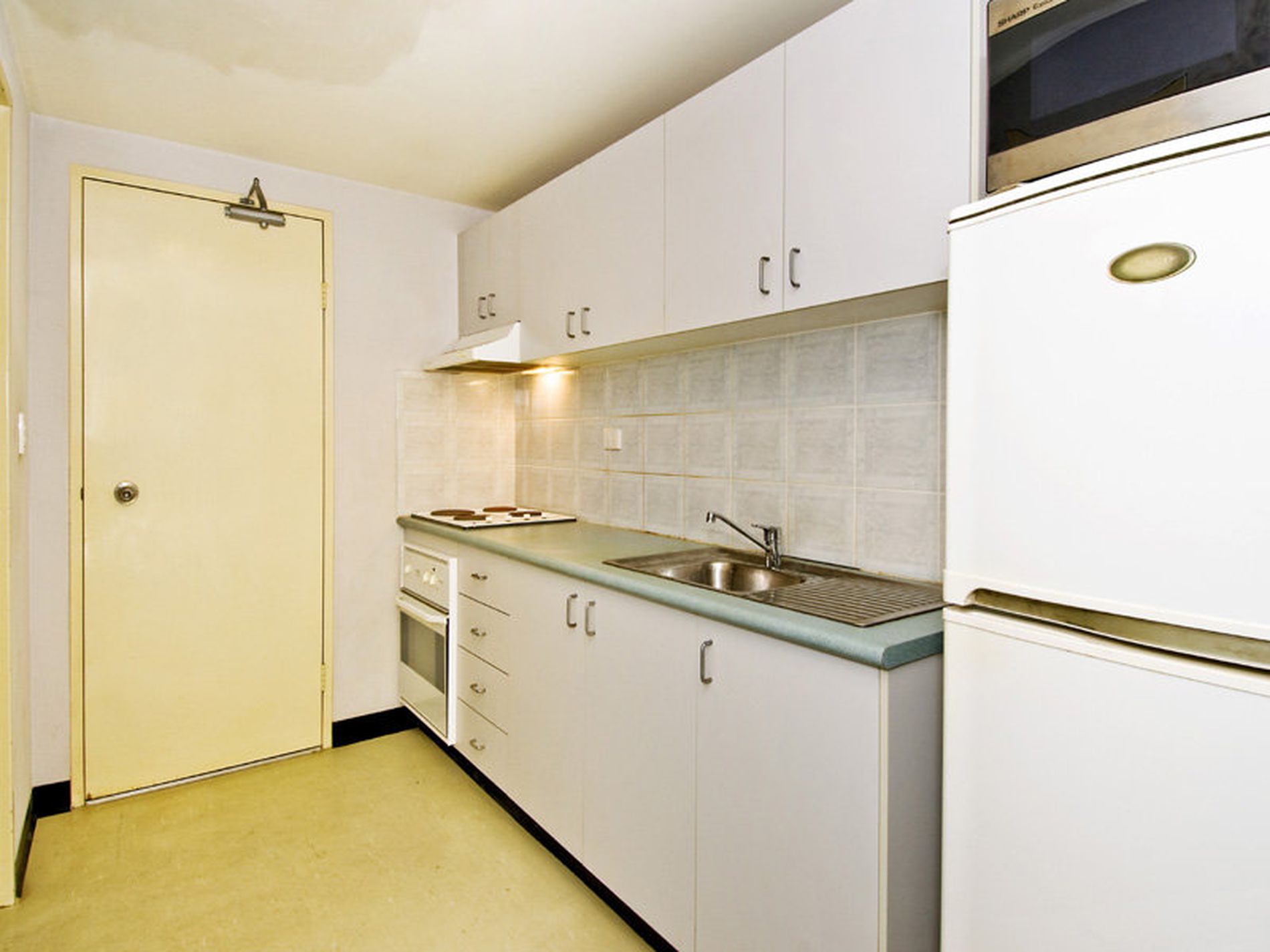 30 / 1 Linthorpe Street, Newtown