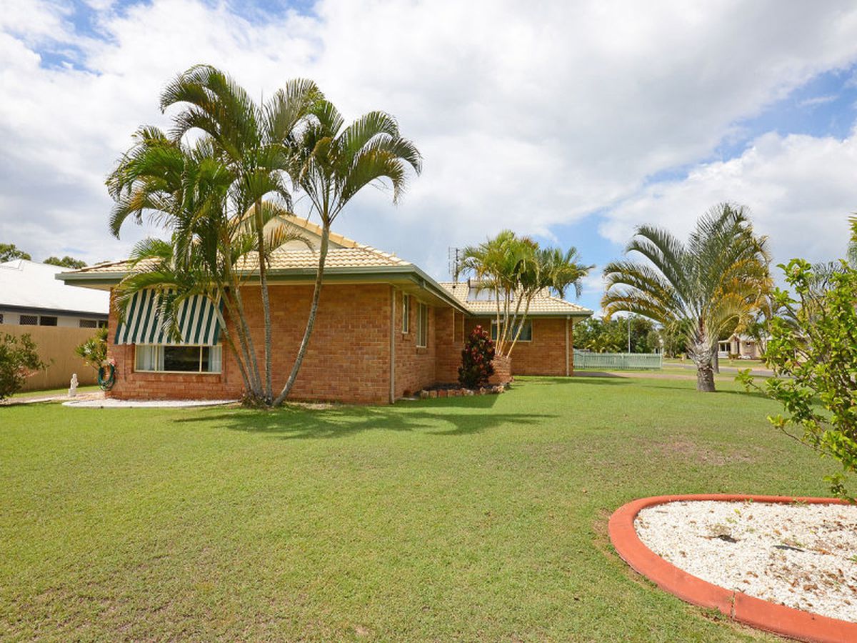 176 PULGUL STREET, Urangan