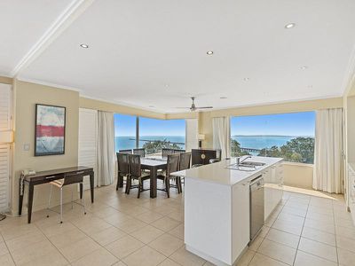 501 / 569 Esplanade, Urangan