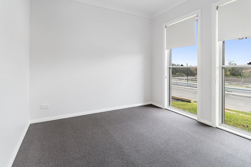 16 Silverleaf Lane, Moorebank