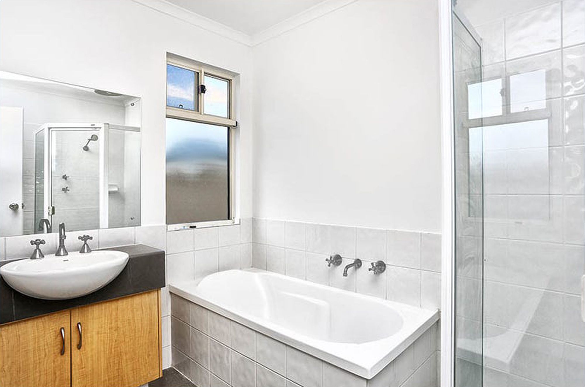 17A Leonore Avenue, Kensington Gardens