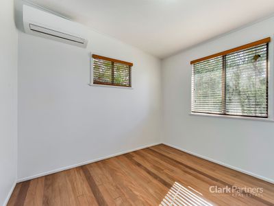 24 Bray Road, Lawnton