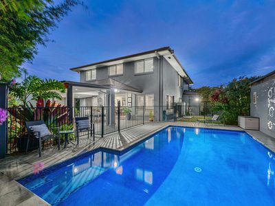12 Catamaran Street, Manly West