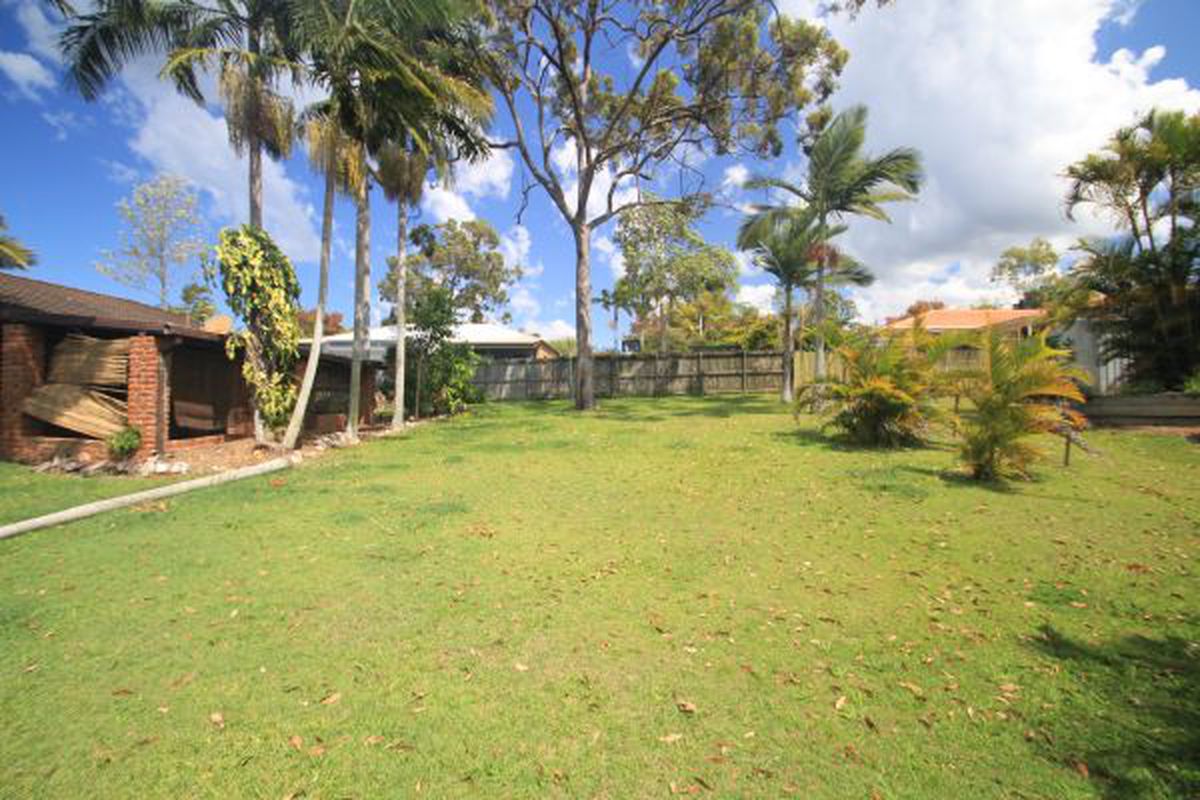 4 Buchanan Cres, Tewantin