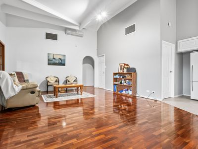 5 Mauldon Mews, Winthrop