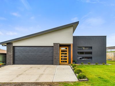 18 Cape Buffon Drive, Southend
