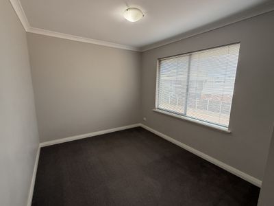 2 / 9 Kuwarra Lane, Karlkurla