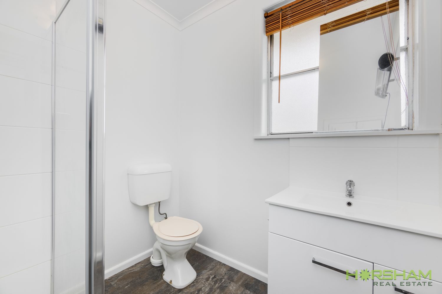 17 Hennessy Street, Horsham
