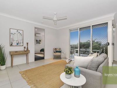 14 Perisher Court, Mount Louisa