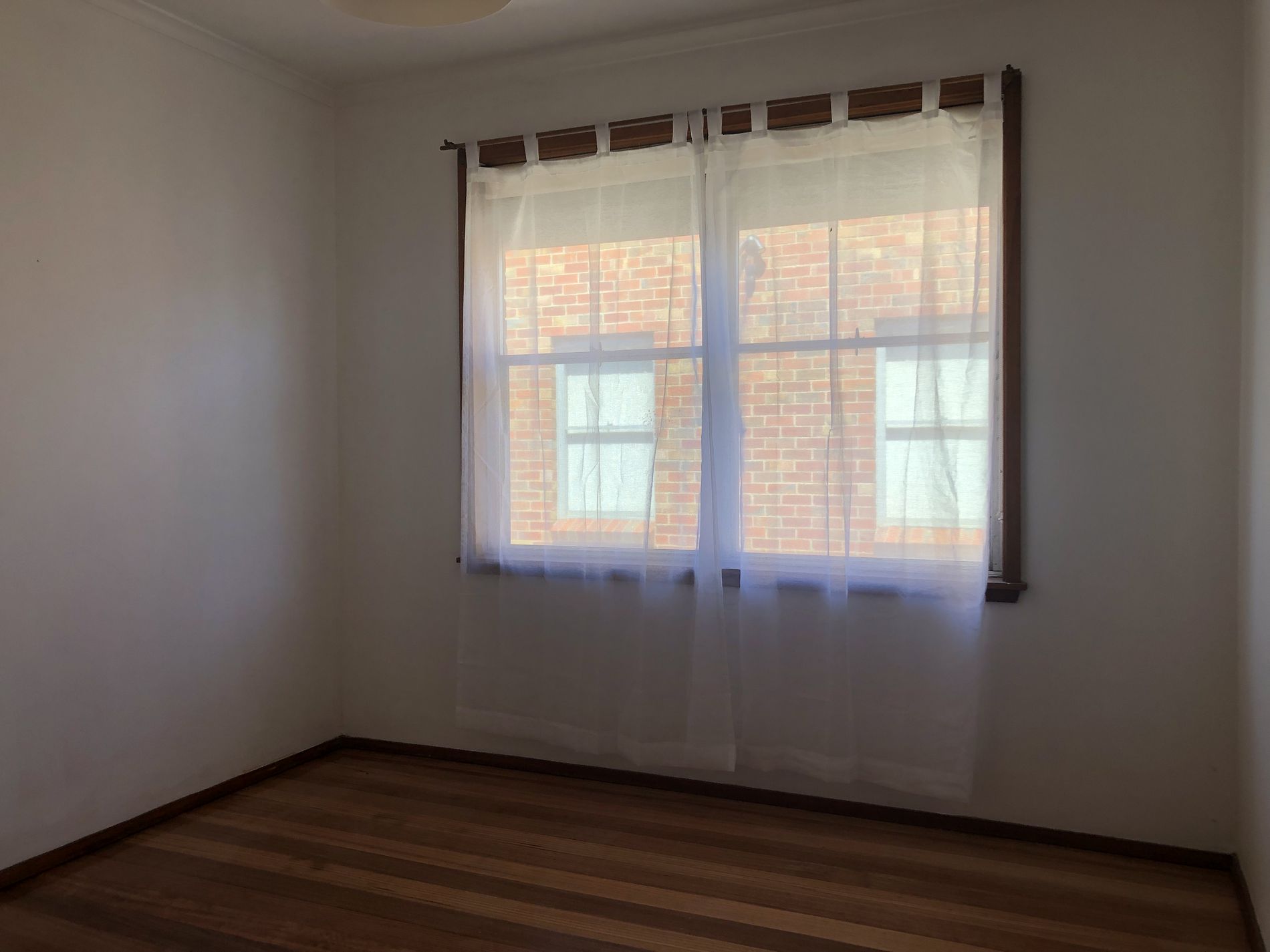 8 Olney Avenue, Thomson