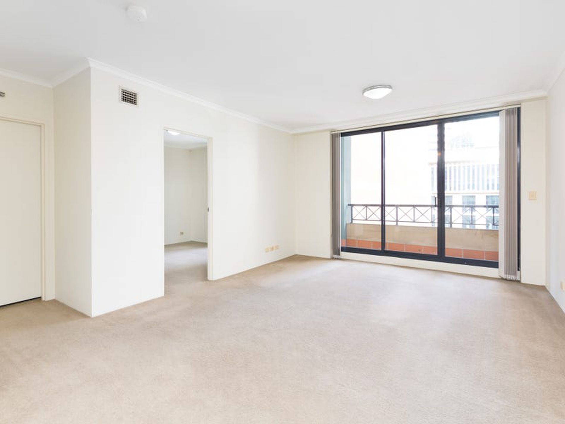 1205 / 1 Hosking Place, Sydney