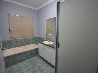 10 Oriole Way, South Hedland