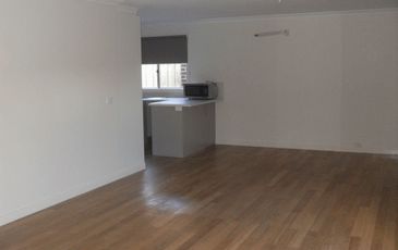 4 / 17 Henry Street, Pakenham