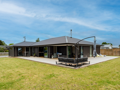 2 Franks Place, Outram