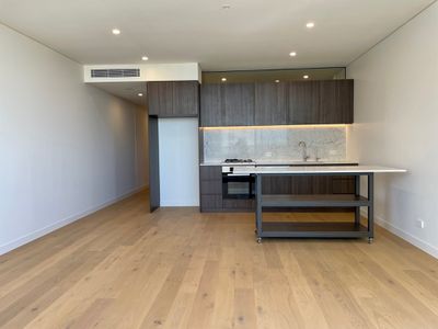 2011 / 12 Phillip Street, Parramatta