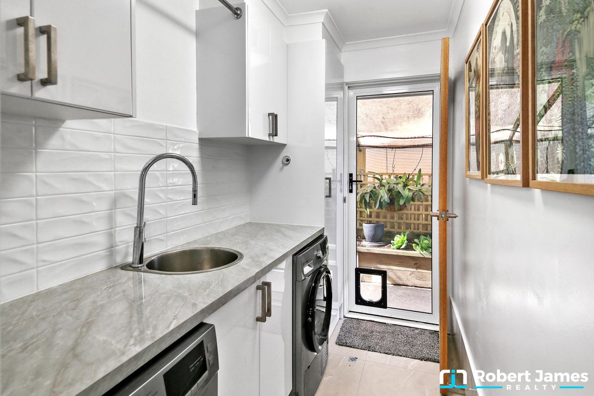 6 Hoylake Court, Tewantin