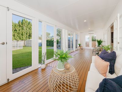 6 Falcon Street, Rowes Bay