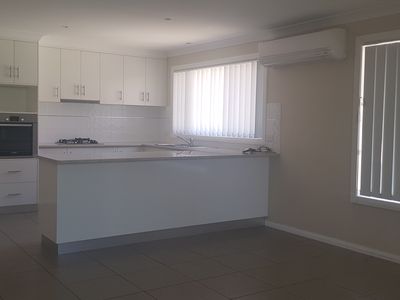 4A Keswick Park Way, Dubbo