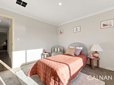 5 Hazlett Way, Canning Vale