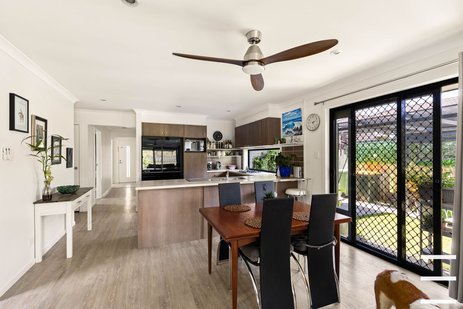 Photo 4 of 20, 2/8 Water Gum Crescent, Ningi