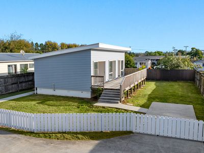 6 Te Moau Avenue, Parakai, Helensville